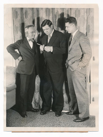 Babe Ruth & Lou Gehrig with Governor Alfred E Smith. International Newsreel Original Photo, Type 1 PSA - 1928 Image 1