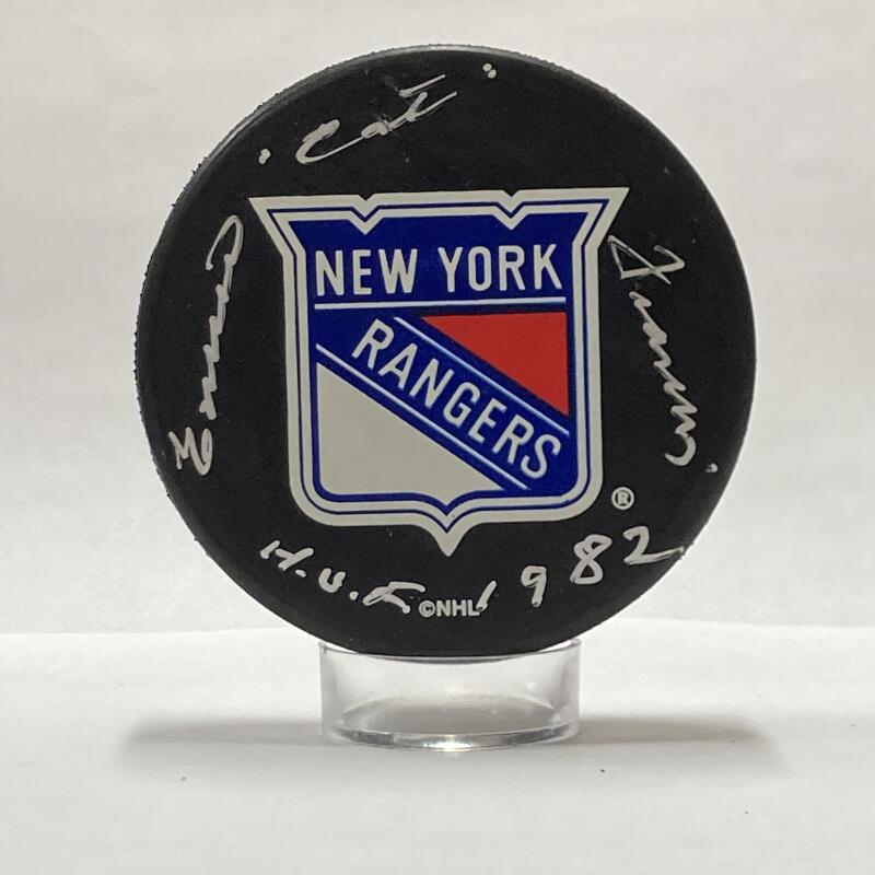 Emile "Cat" Francis Signed Inscribed "HOF 1982" New York Rangers Puck. Auto PSA (sticker only) Image 1