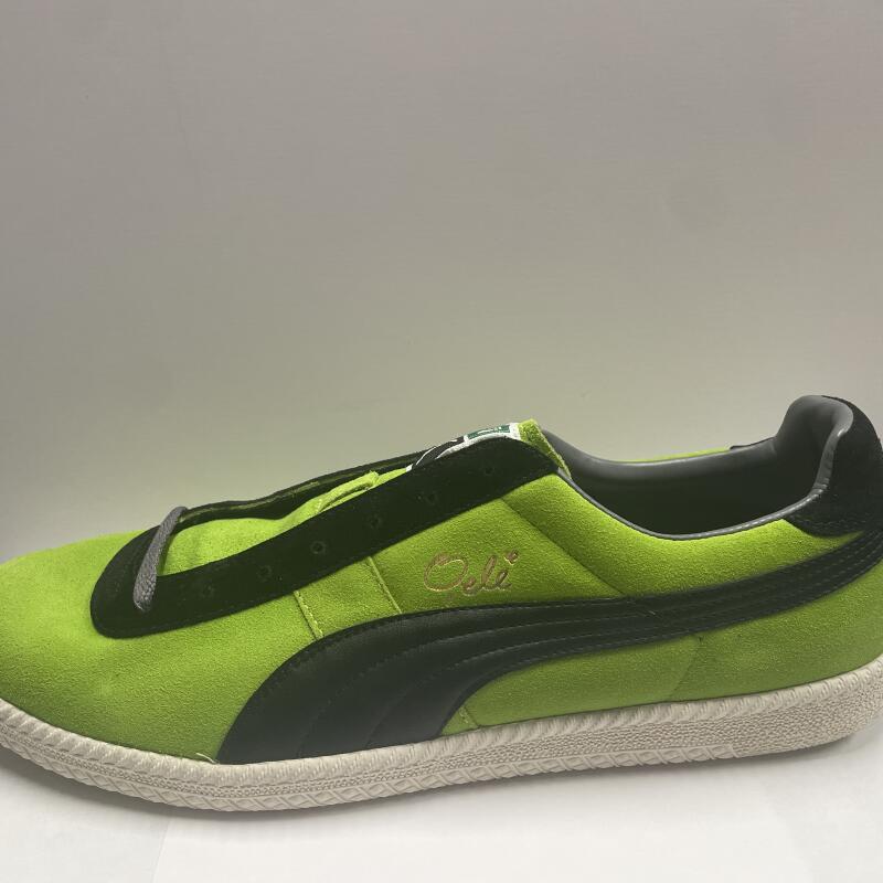 Pele Neon Green Limited Edition Puma Shoes. Size 14.  Image 1