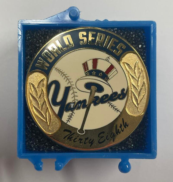 2001 NY Yankees 38th World Series Press Pin.  Image 1