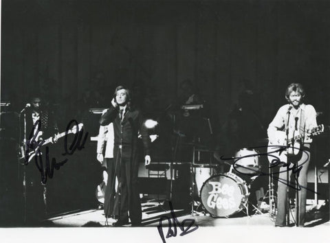 The Bee Gees Signed 8x10 Photograph (All 3). Auto PSA Image 1