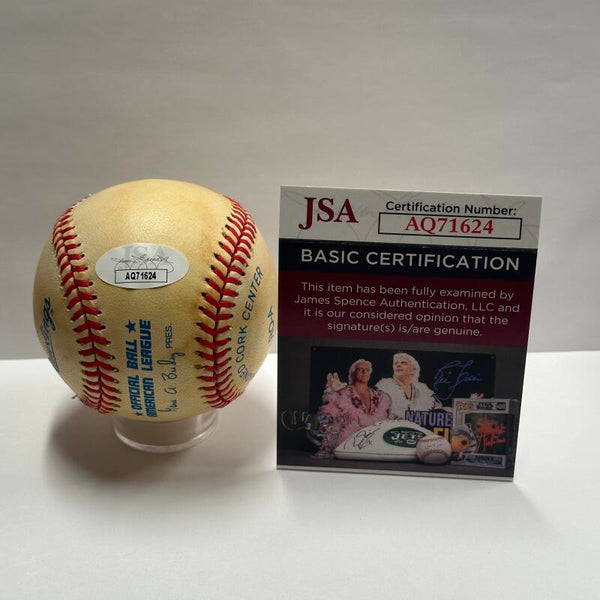 Mariano Rivera Single Signed Baseball. Auto JSA Image 3